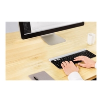 Logitech K780 Multi-Device - Keyboard - Bluetooth 2.4 GHz - UK English - white