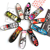 10 pcs Finger skateboards Mini fingerboards Finger Toys Plastic Cartoon Pattern Kid