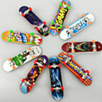 10 pcs Finger skateboards Mini fingerboards Finger Toys Plastic Office Desk Toys Cool Matte Surface Kid