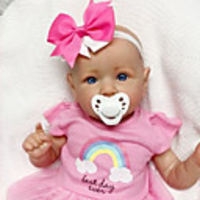 22 inch Reborn Doll Baby Toddler Toy Baby Girl Reborn Baby Doll Saskia lifelike Hand Made Simulation Hand Applied Eyelashes Floppy Head Cloth Silicone Vinyl with Clothes and Accessories for Girls