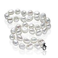 9-10 mm white freshwater cultured baroque pearl necklace 18