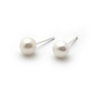 925 Sterling Silver With Fresh Water Pearl Decoration Platinum Plated Earrings