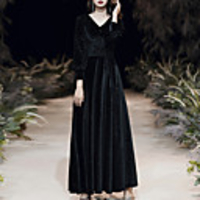 A-Line Glittering Minimalist Wedding Guest Formal Evening Dress V Neck 3/4 Length Sleeve Floor Length Velvet with Sequin 2020