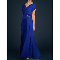 A-Line Mother of the Bride Dress Elegant V Neck Knee Length Chiffon Sleeveless with Pleats Ruching 2020