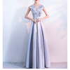 A-Line Mother of the Bride Dress Elegant Vintage Jewel Neck Floor Length Lace Satin Sleeveless with Pleats Appliques 2020