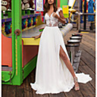 A-Line Wedding Dresses V Neck Sweep / Brush Train Lace Satin Cap Sleeve Boho Plus Size with Beading Split Front 2020