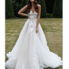 A-Line Wedding Dresses V Neck Sweep / Brush Train Lace Tulle Sleeveless Country Romantic with Appliques 2020