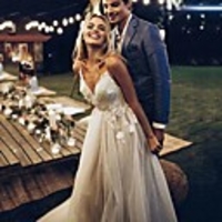 A-Line Wedding Dresses V Neck Sweep / Brush Train Lace Tulle Spaghetti Strap Simple Backless with Lace 2020