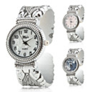 Alloy Band Quartz Bracelet Watch For Women