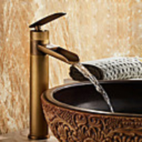 Bathroom Sink Faucet - Rotatable Electroplated Centerset Single Handle One HoleBath Taps