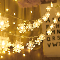 Christmas Decoration 5M 50LED Snowflake LED String Lights Battery Powered Fairy Light Living Room Outdoor Tree Christmas Halloween Wedding Decoration Light Without Battery