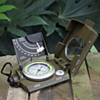 Compasses Outdoor Portable Compass Metal Outdoor Exercise Camping / Hiking / Caving Traveling Army Green