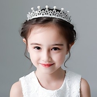 Cute Party Pearl / Rhinestone / Alloy Headpiece with Imitation Pearl / Crystals / Rhinestones 1 pc Birthday / Party / Evening Headpiece