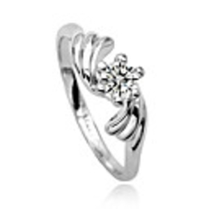 Diamond-Studded Fish Tail Ring