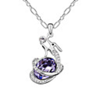 Dragon Play Pearl Pattern Fashion Crystal Necklace