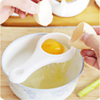 Economic Egg Separator Holder Sieve Funny Divider Breakfast Tool Spoon