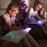 Educational Toy Drawing Flip Board Drawing with Light Plastic LCD Draw With Light Fun Kid