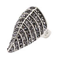 Elegant Leaf Shape Rhinestone Studded Ring