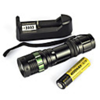 LED Flashlights / Torch Handheld Flashlights / Torch 900 lm LED Emitters 1 Mode with Battery and Charger Portable Professional Wearproof Camping / Hiking / Caving Hunting Black