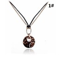 Leopard Grain Circle Piece Necklace
