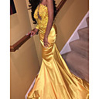 Mermaid / Trumpet Glittering Sexy Wedding Guest Formal Evening Dress Halter Neck Sleeveless Court Train Lace Charmeuse with Appliques 2020