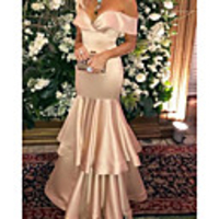 Mermaid / Trumpet Minimalist Sexy Wedding Guest Formal Evening Dress Off Shoulder Sleeveless Floor Length Satin with Tier 2020