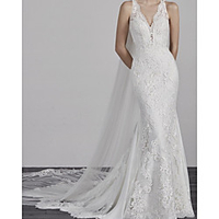Mermaid / Trumpet Wedding Dresses V Neck Court Train Lace Tulle Sleeveless Country with 2020