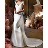 Mermaid / Trumpet Wedding Dresses V Neck Sweep / Brush Train Satin Sleeveless Country Simple with Bow(s) 2020