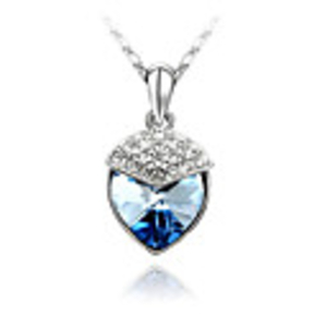 Ocean Blue Shining Crystal And Platinum Plated Alloy Heart Shaped Pendant Necklace