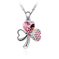 Pink Shining Crystal And Platinum Plated Alloy Clover Shaped Pendant Necklace