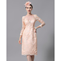 Sheath / Column Mother of the Bride Dress Sexy Plus Size See Through Bateau Neck Knee Length Lace 3/4 Length Sleeve with Pleats Appliques 2020 Mother of the groom dresses