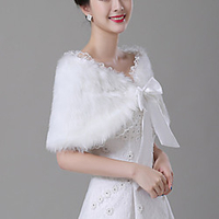 Sleeveless Shawls / Bridal Faux Fur Wedding / Party / Evening Shawl Wrap / Women