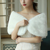 Sleeveless Shawls / Bridal Faux Fur Wedding / Party / Evening Shawl Wrap / Women