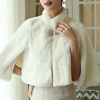 Sleeveless Shawls / Bridal Faux Fur Wedding / Party / Evening Shawl Wrap / Women