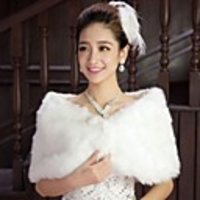 Sleeveless Shrugs Cotton Wedding / Party Evening Wedding Wraps / Fur Wraps With Pearl / Feathers / Fur / Scales