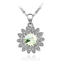 Sparkling Crystal and Platinum Plated Alloy Necklace (Sunflower)