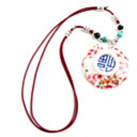 Stylish Hand Woven Ceramic Necklace with Floral Pattern Pendant