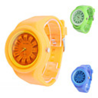 Unisex Chrysanthemum Shaped Silicone Analog Quartz Wrist Watch (Assorted Colors)