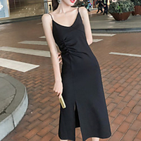 wholesale v-neck sling dress female long section 2021 fall new style thin temperament base skirt with a little black dress miniinthebox