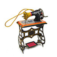 Wind-up Toy Novelty Sewing Machine Iron Metal Vintage Adults