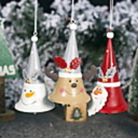 Wrought Iron Painted Santa Horn Bell Christmas Tree Pendant
