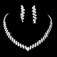 Zircon Bridal Necklace And Earrings Sets (Silver)
